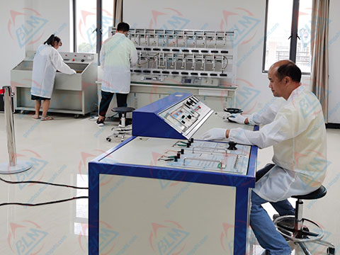 电学草莓视频网站黄图片