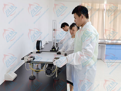 工厂草莓视频网站黄图片